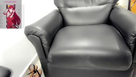 Mommy Cassie online show from 12.08.24