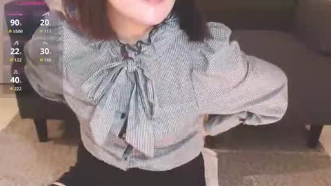 Momo online show from 12.15.25