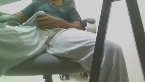 Mommy Lover online show from 12.04.25