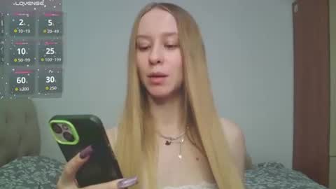 Mona online show from 03.04.26