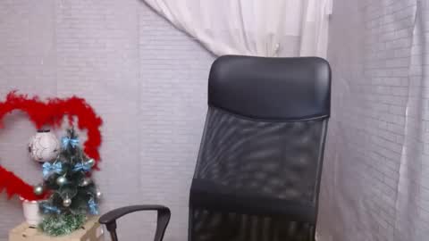 monakali online show from 01.04.25