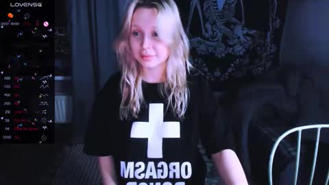 Snapshot of monalauu chatting on 02.15.26 online show from 02.15.26