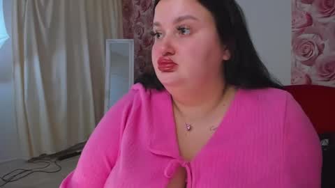 Snapshot of monasteel chatting on 02.10.25 Monica online show from 02.10.25