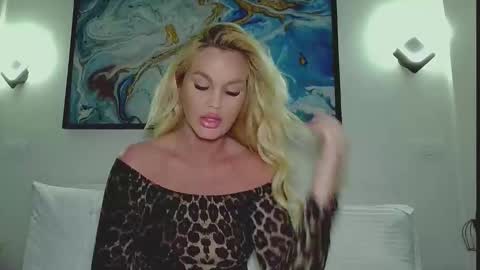 Monica online show from 04.16.26