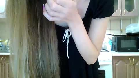 Monica online show from 11.06.25