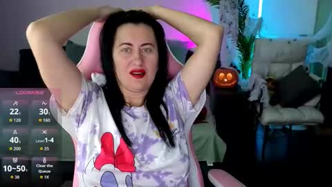 Monica online show from 10.20.25
