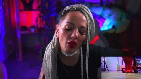 Monika online show from 01.27.25