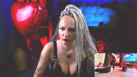 Monika online show from 02.15.25