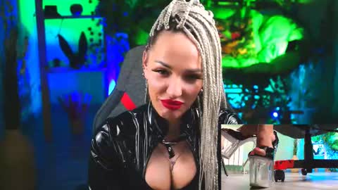 Monika online show from 02.28.25