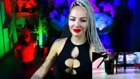 Snapshot of monicamaxwel chatting on 01.11.26 Monika online show from 01.11.26