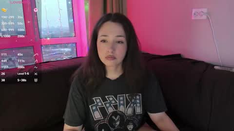 Snapshot of monicarocket chatting on 11.29.25 Monica online show from 11.29.25