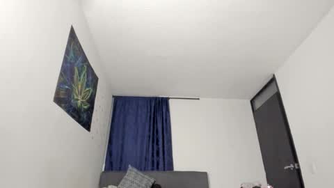 Snapshot of monicawalker2 chatting on 10.25.25 monicawalker2 online show from 10.25.25