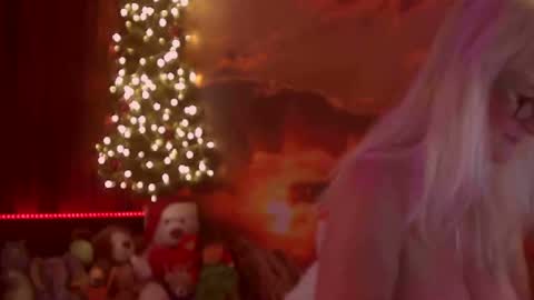 Monika    online show from 01.01.25