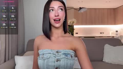 Monika online show from 11.12.25