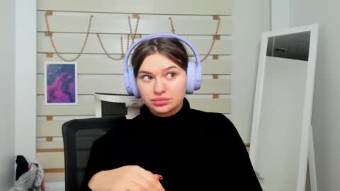 Monika online show from 02.09.25