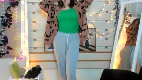 Monika online show from 12.19.25