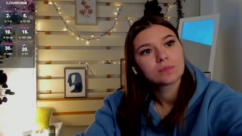 Monika online show from 02.01.26