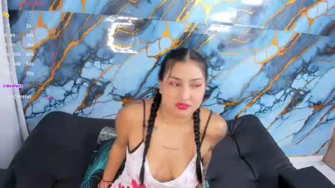 Snapshot of monikk__harrison chatting on 04.24.26 monikk__harrison online show from 04.24.26