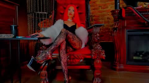 Monique C online show from 10.06.25