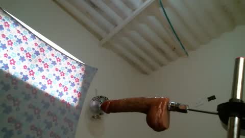 monserratsweet6 online show from 12.16.25