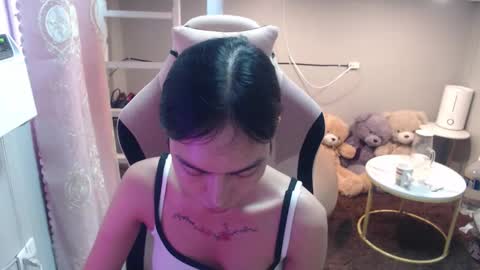 ELYSE A SIMPLE GIRL online show from 09.10.25