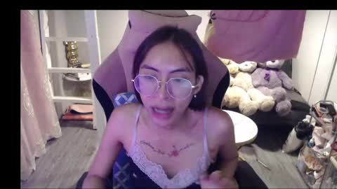 ELYSE A SIMPLE GIRL online show from 06.04.26