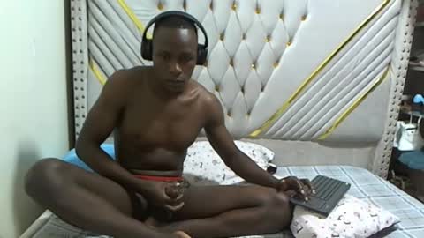 monstrous_cock1 online show from 04.15.26