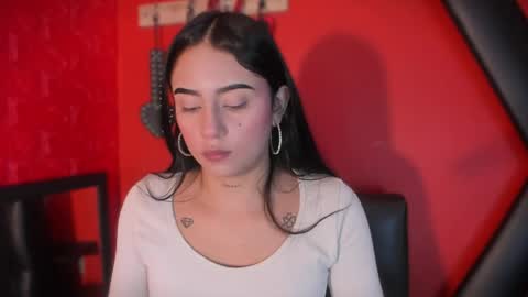 Monttserratt online show from 04.06.26