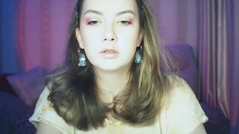 moodiemira online show from 10.07.25