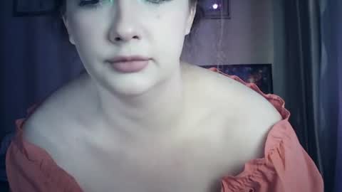moodiemira online show from 06.26.26