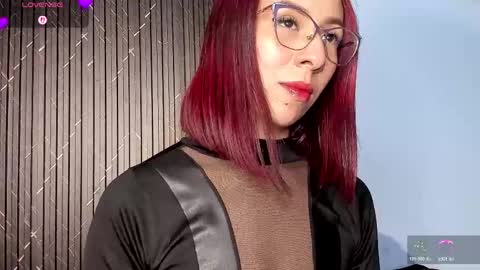 moolly_evanz online show from 04.18.26