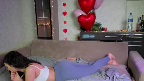 Ari online show from 02.13.25