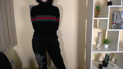 Snapshot of moon_foxy_ chatting on 12.03.24 Diana online show from 12.03.24