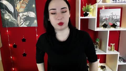 Snapshot of moon_foxy_ chatting on 12.07.24 Diana online show from 12.07.24