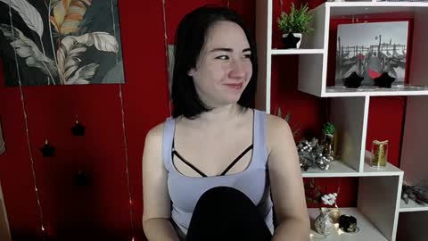 Snapshot of moon_foxy_ chatting on 12.11.24 Diana online show from 12.11.24