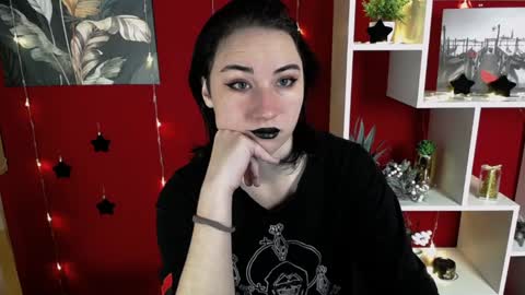 Snapshot of moon_foxy_ chatting on 12.12.24 Diana online show from 12.12.24