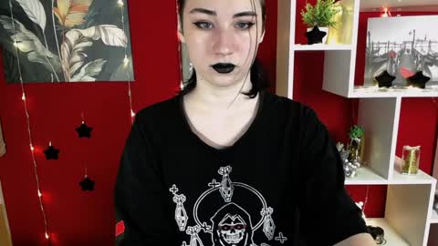 Snapshot of moon_foxy_ chatting on 12.12.24 Diana online show from 12.12.24