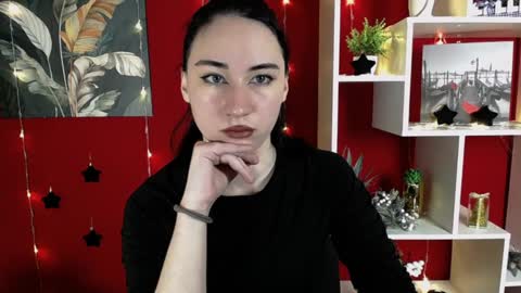 Snapshot of moon_foxy_ chatting on 12.16.24 Diana online show from 12.16.24