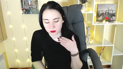 Snapshot of moon_foxy_ chatting on 01.30.25 Diana online show from 01.30.25