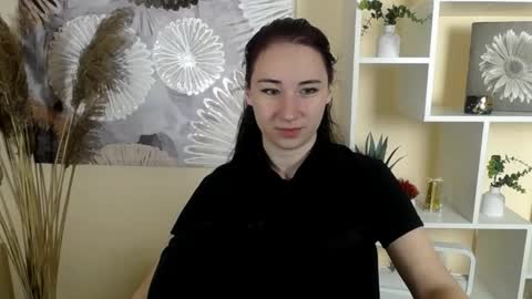 Snapshot of moon_foxy_ chatting on 10.10.25 Diana online show from 10.10.25