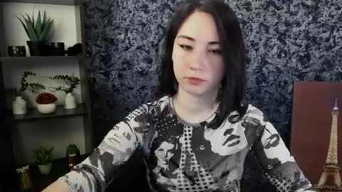 Snapshot of moon_foxy_ chatting on 02.13.26 Diana online show from 02.13.26