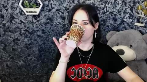 Snapshot of moon_foxy_ chatting on 03.23.26 Diana online show from 03.23.26