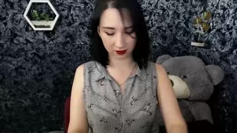 Snapshot of moon_foxy_ chatting on 04.11.26 Diana online show from 04.11.26