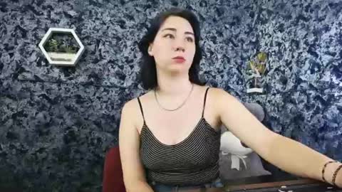 Snapshot of moon_foxy_ chatting on 06.24.26 Diana online show from 06.24.26