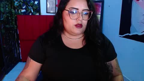 Snapshot of moon_sunflowers chatting on 11.17.25 moon_sunflowers online show from 11.17.25