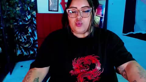 Snapshot of moon_sunflowers chatting on 11.19.25 moon_sunflowers online show from 11.19.25