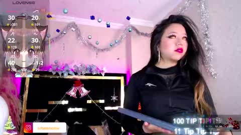 Moon Water   online show from 12.04.25