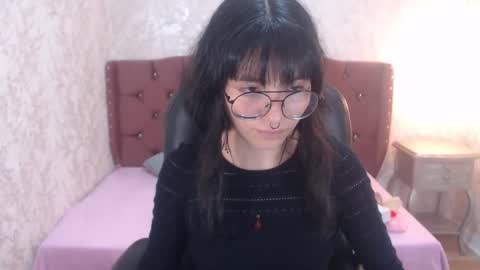 Snapshot of mooncharlotte chatting on 02.10.25 Charlotte online show from 02.10.25