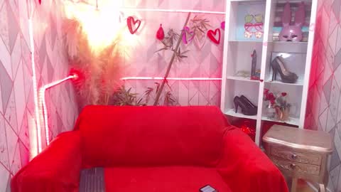 Snapshot of mooncharlotte chatting on 11.20.25 Charlotte online show from 11.20.25