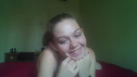 Snapshot of moongoddess16 chatting on 12.11.24 Anastasia online show from 12.11.24